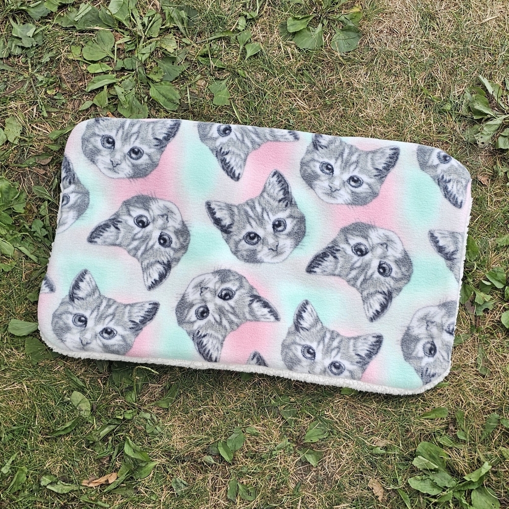 NEW! Tabby Tie Dye Pet Mat - Small - 3 Layers, Fleece + Sherpa | Dog Cat Baby